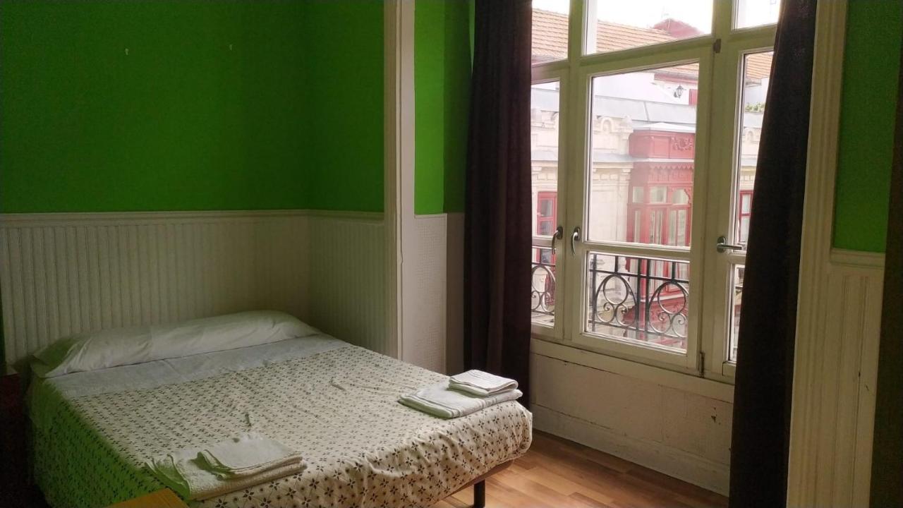 Pension Manoli Bilbao Exterior photo