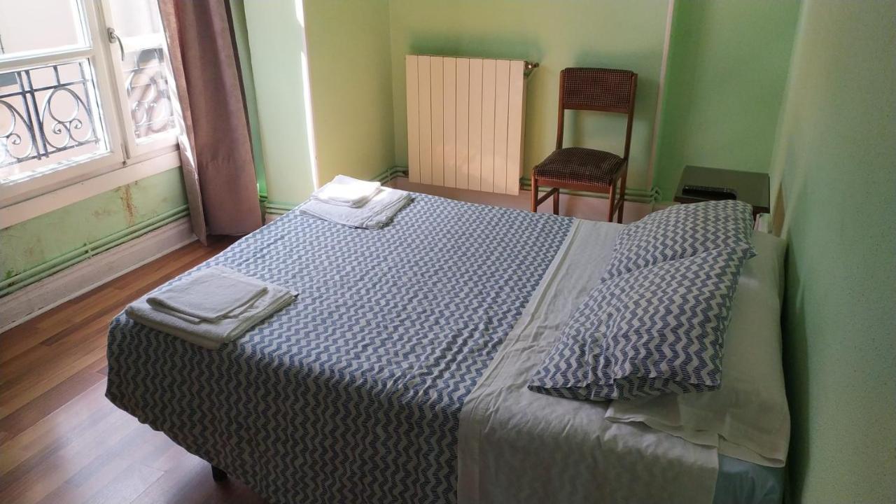 Pension Manoli Bilbao Exterior photo