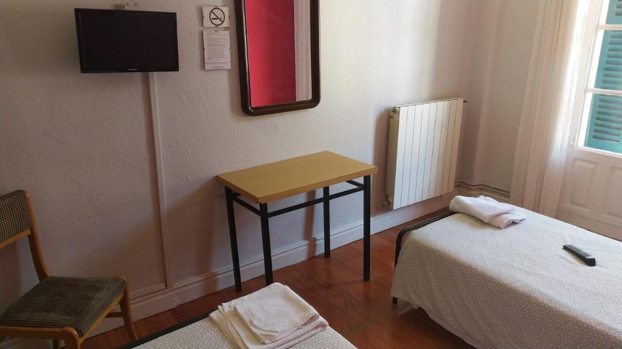 Pension Manoli Bilbao Exterior photo
