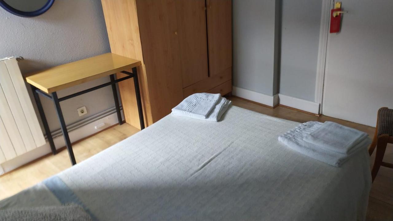 Pension Manoli Bilbao Exterior photo