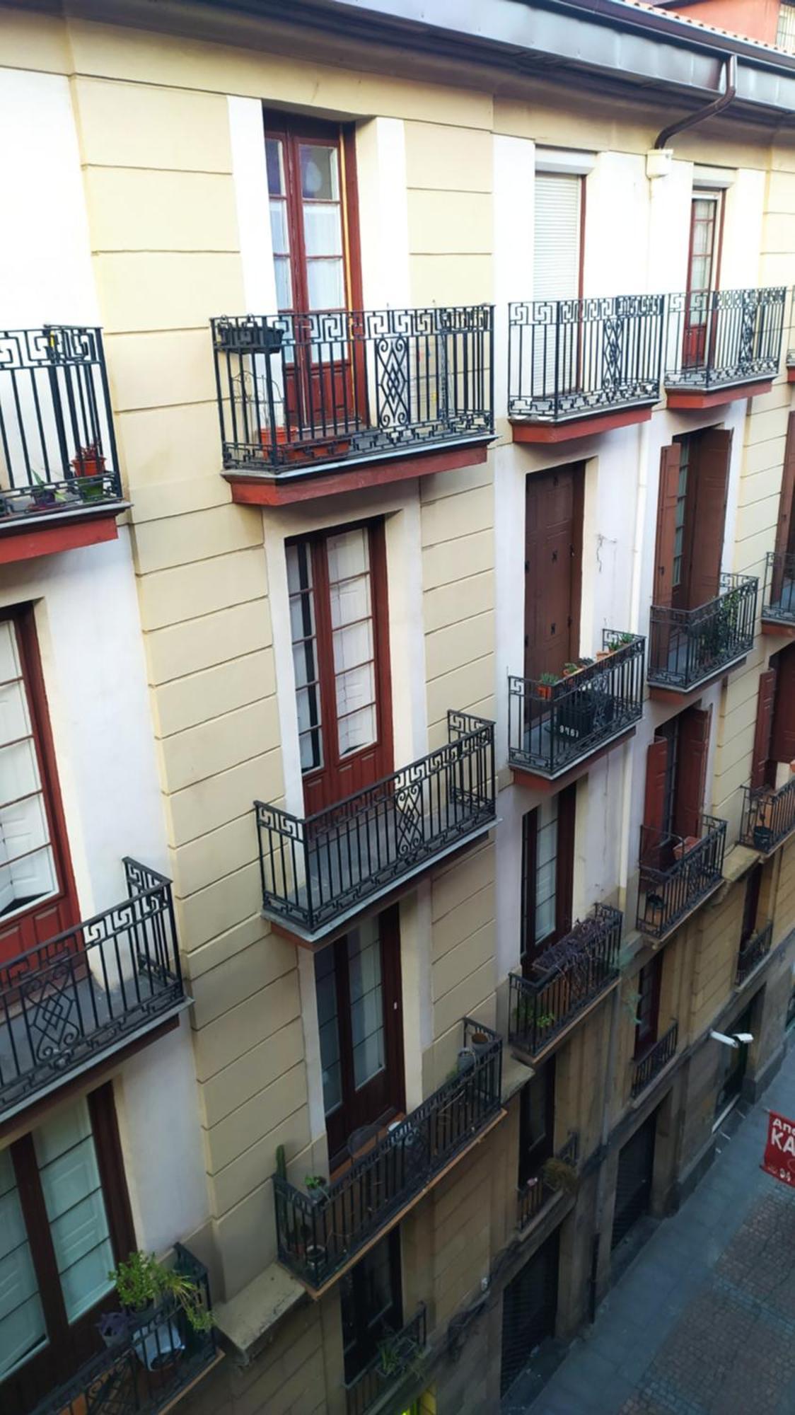 Pension Manoli Bilbao Exterior photo