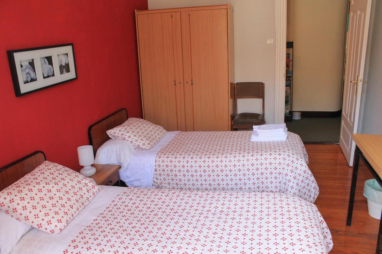 Pension Manoli Bilbao Exterior photo