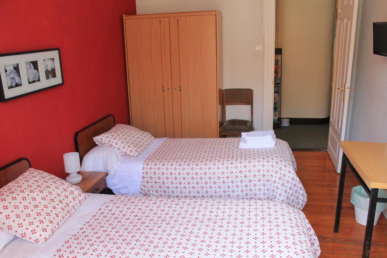 Pension Manoli Bilbao Exterior photo